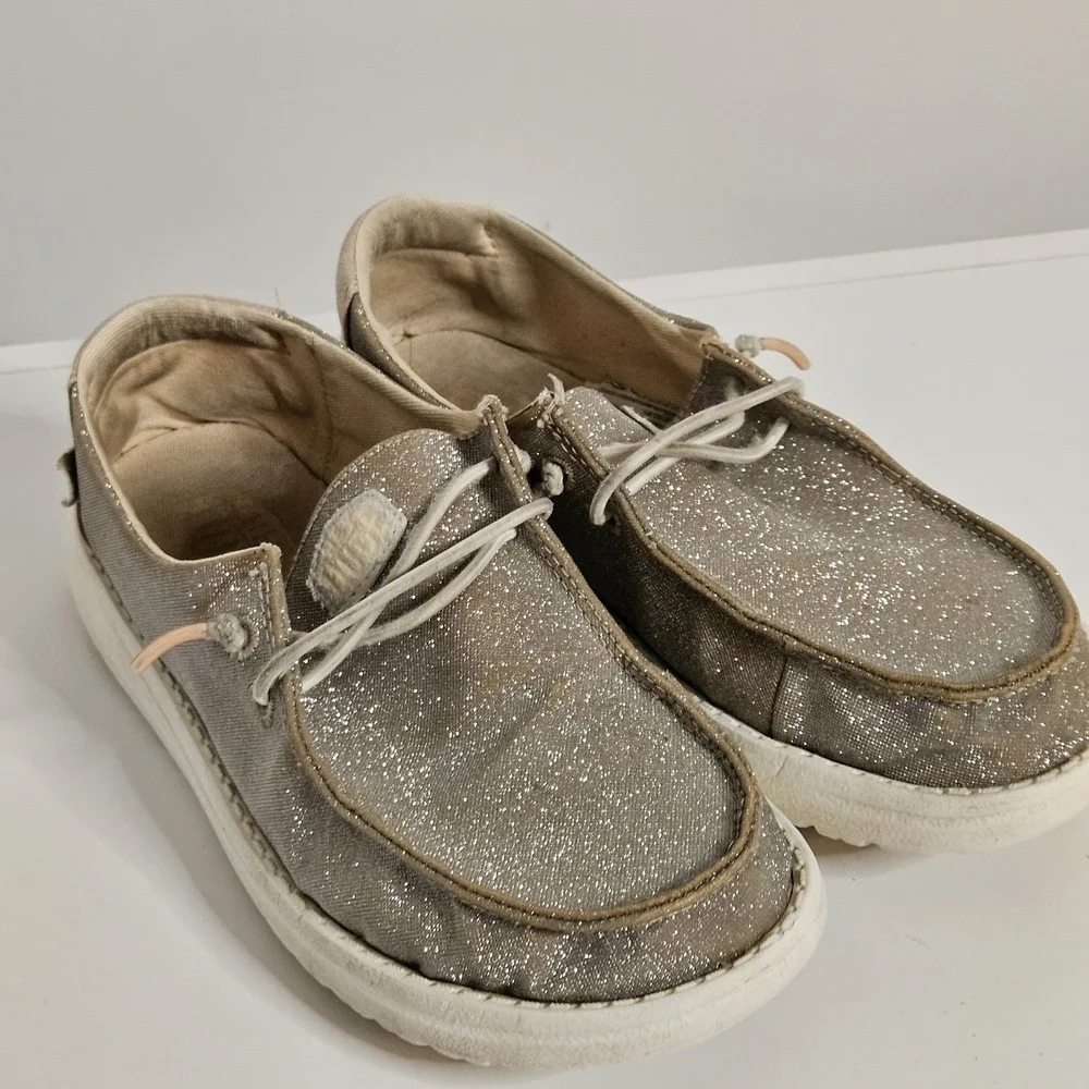 Hey Dudes Wendy Metallic Sparkle‎ Rose Gold Slip-On Girls Size 3 Summer Sun